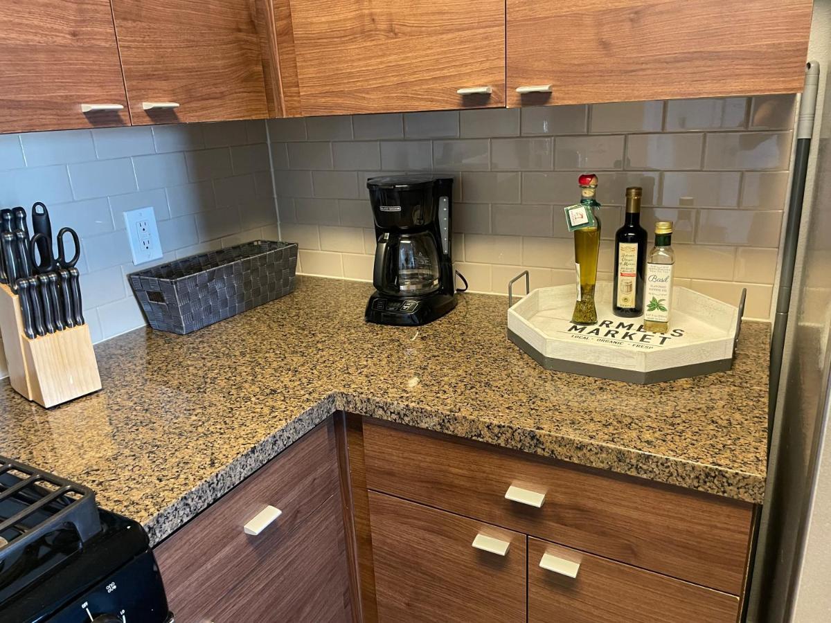 Villa Marina - Modern & Immaculate, Spacious, Gated Condo With Fireplace Pool, Gym, 2 Master Bedrooms Los Angeles Bagian luar foto