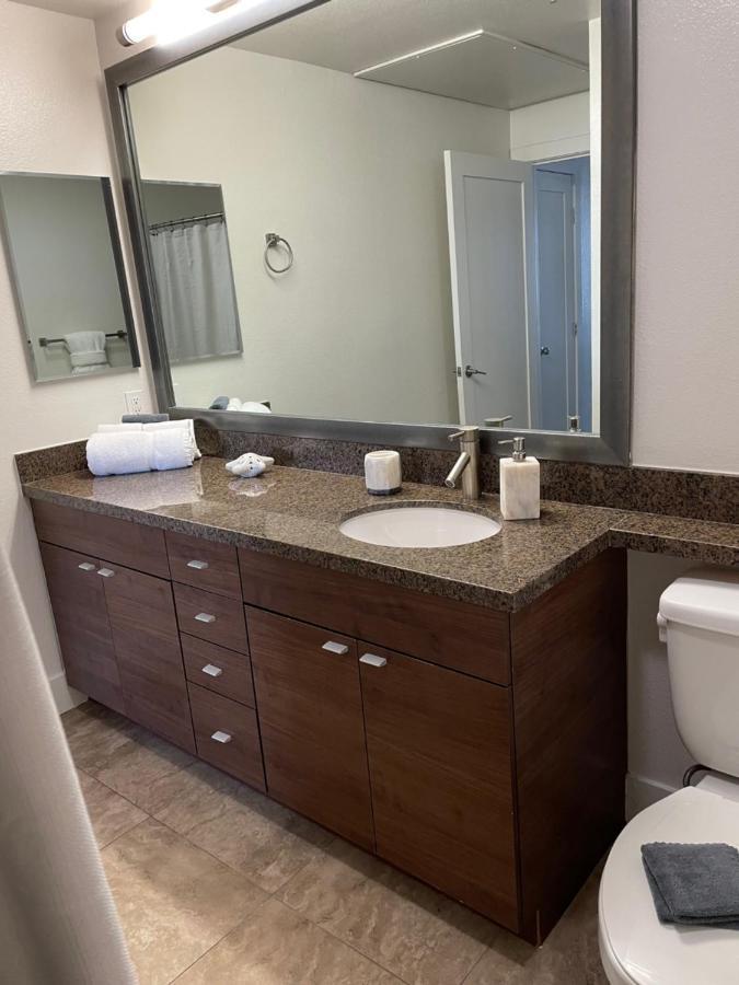Villa Marina - Modern & Immaculate, Spacious, Gated Condo With Fireplace Pool, Gym, 2 Master Bedrooms Los Angeles Bagian luar foto