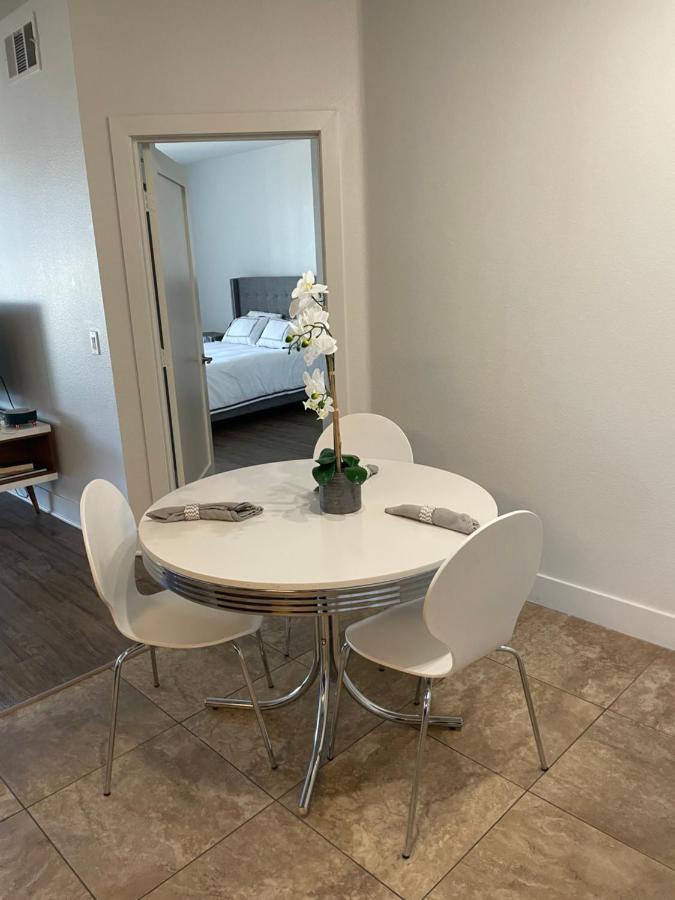 Villa Marina - Modern & Immaculate, Spacious, Gated Condo With Fireplace Pool, Gym, 2 Master Bedrooms Los Angeles Bagian luar foto