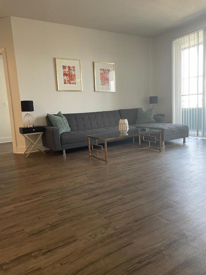Villa Marina - Modern & Immaculate, Spacious, Gated Condo With Fireplace Pool, Gym, 2 Master Bedrooms Los Angeles Bagian luar foto