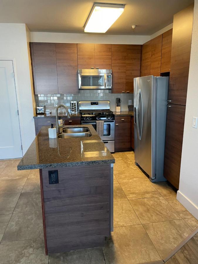 Villa Marina - Modern & Immaculate, Spacious, Gated Condo With Fireplace Pool, Gym, 2 Master Bedrooms Los Angeles Bagian luar foto
